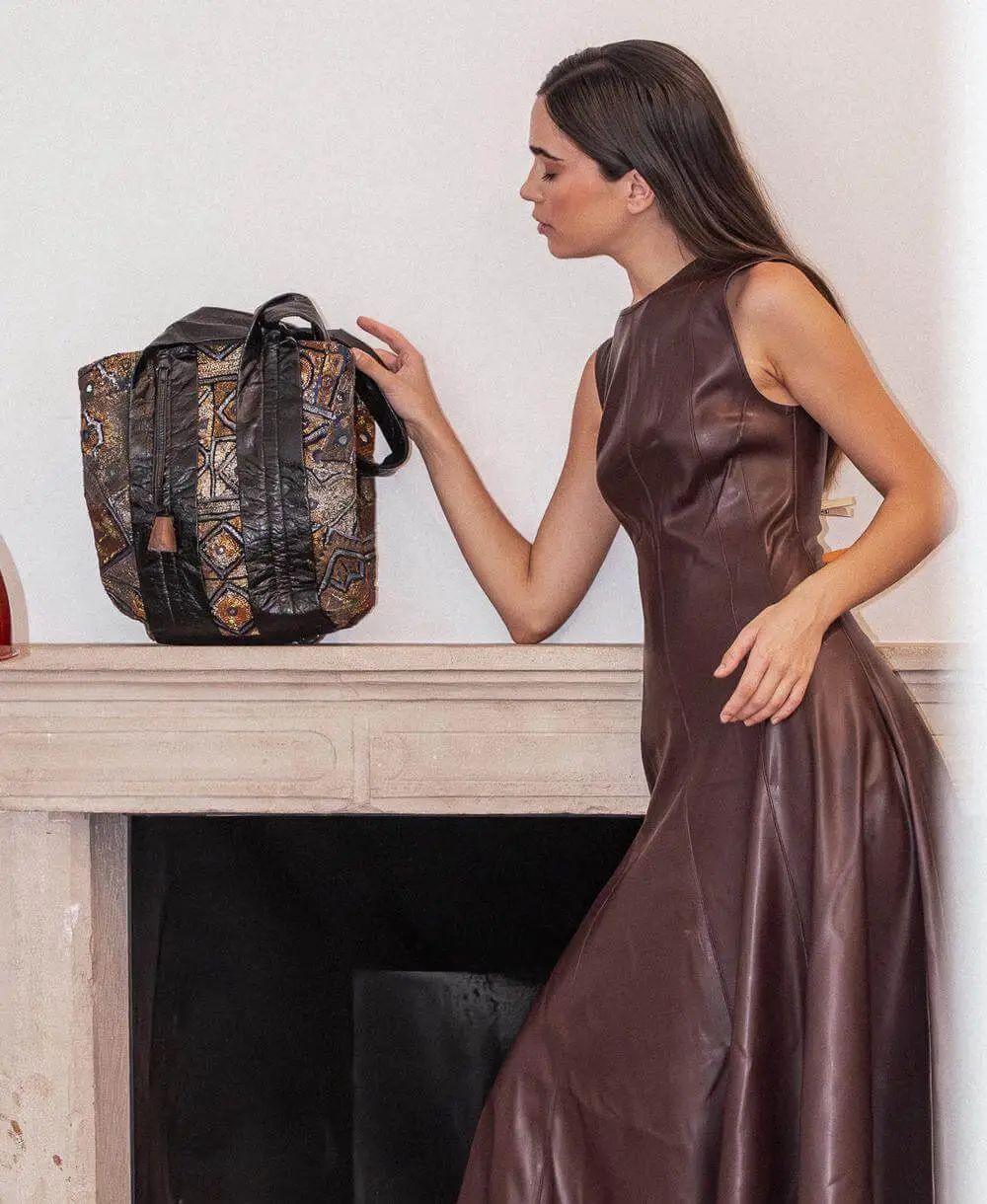 תיק לנשים סל סאטי שחור | ONE ONE FIVE – תמונה 4