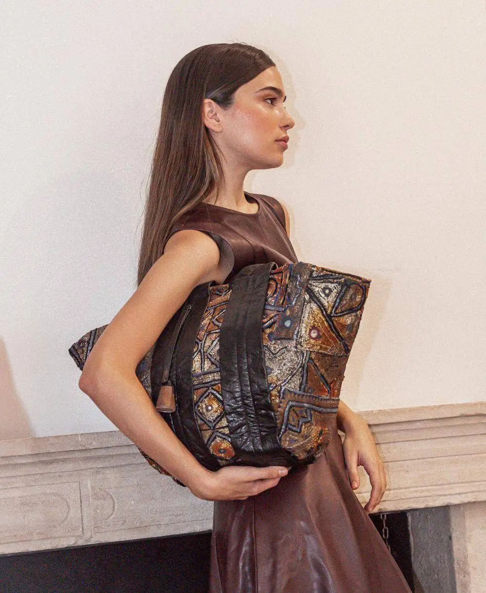 תיק לנשים סל סאטי שחור | ONE ONE FIVE – תמונה 5