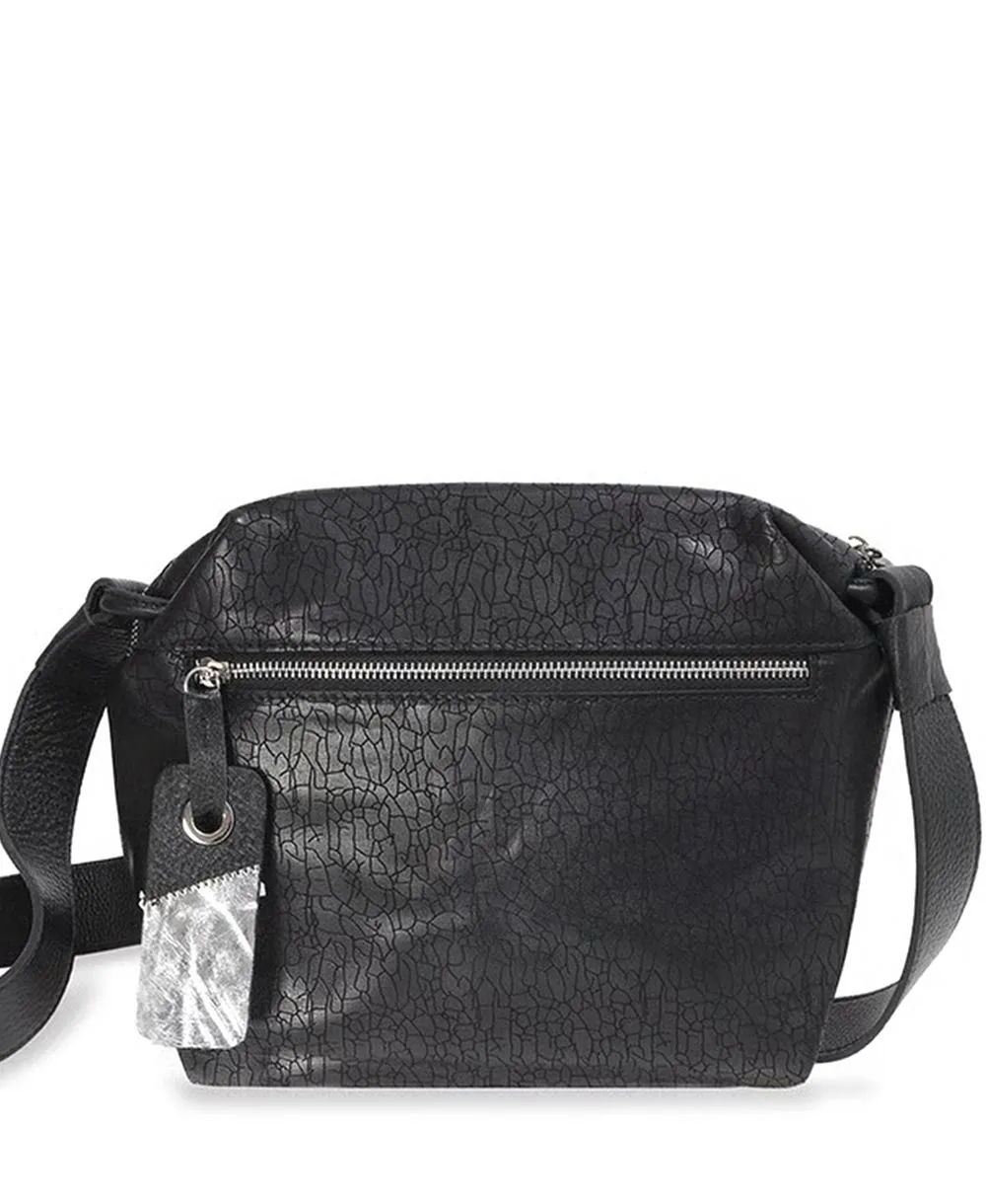 תיק מעור לנשים מעצבת נטע שדה דגם מארס שחור סדקים