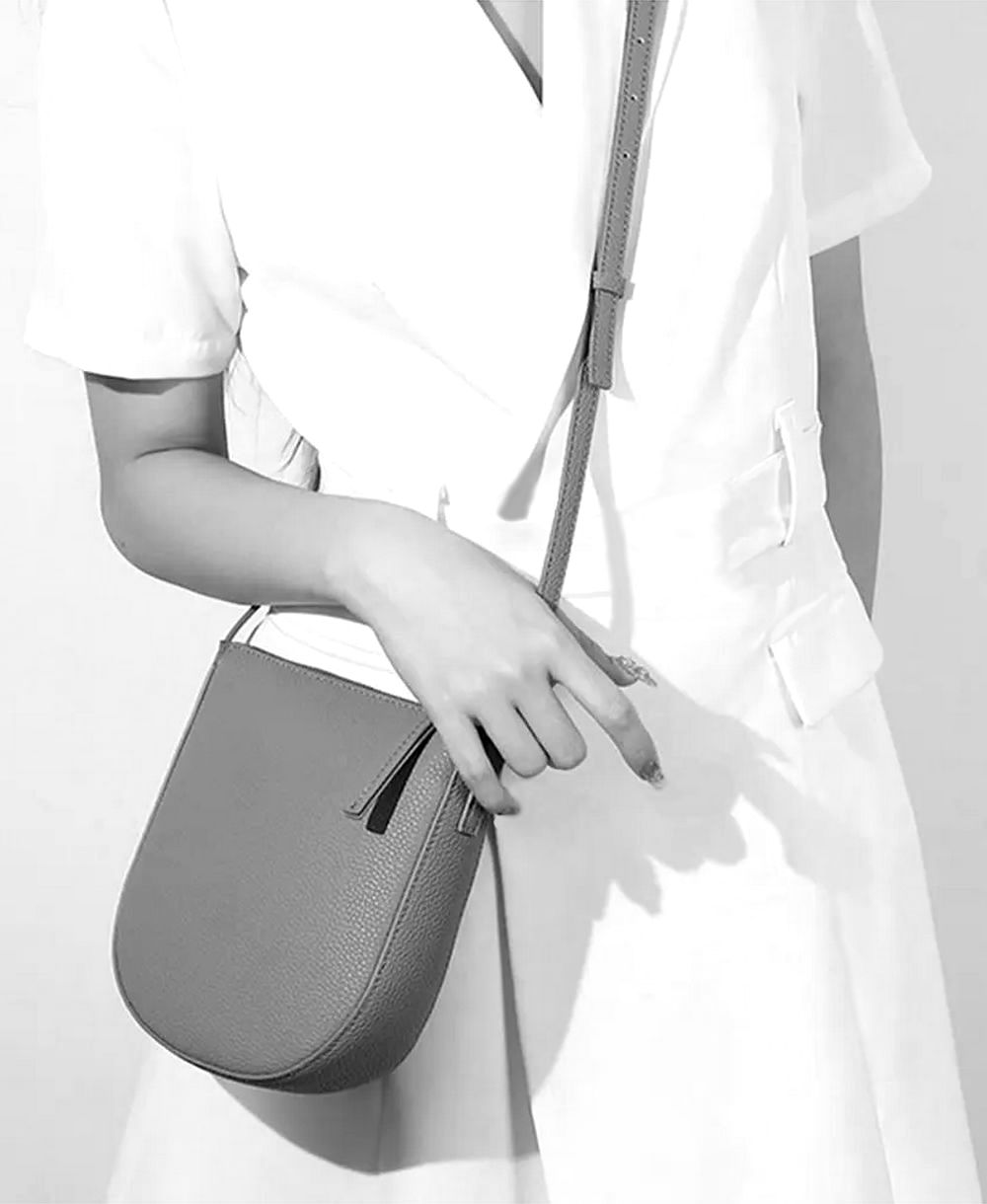 תיק עור קטן לנשים דגם פאסו שחור | נאפה – תמונה 7