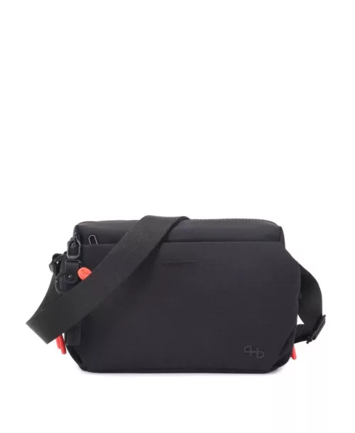 תיק קטן אלכסון לנשים חברת הדגרין דגם KOSHO בד שחור