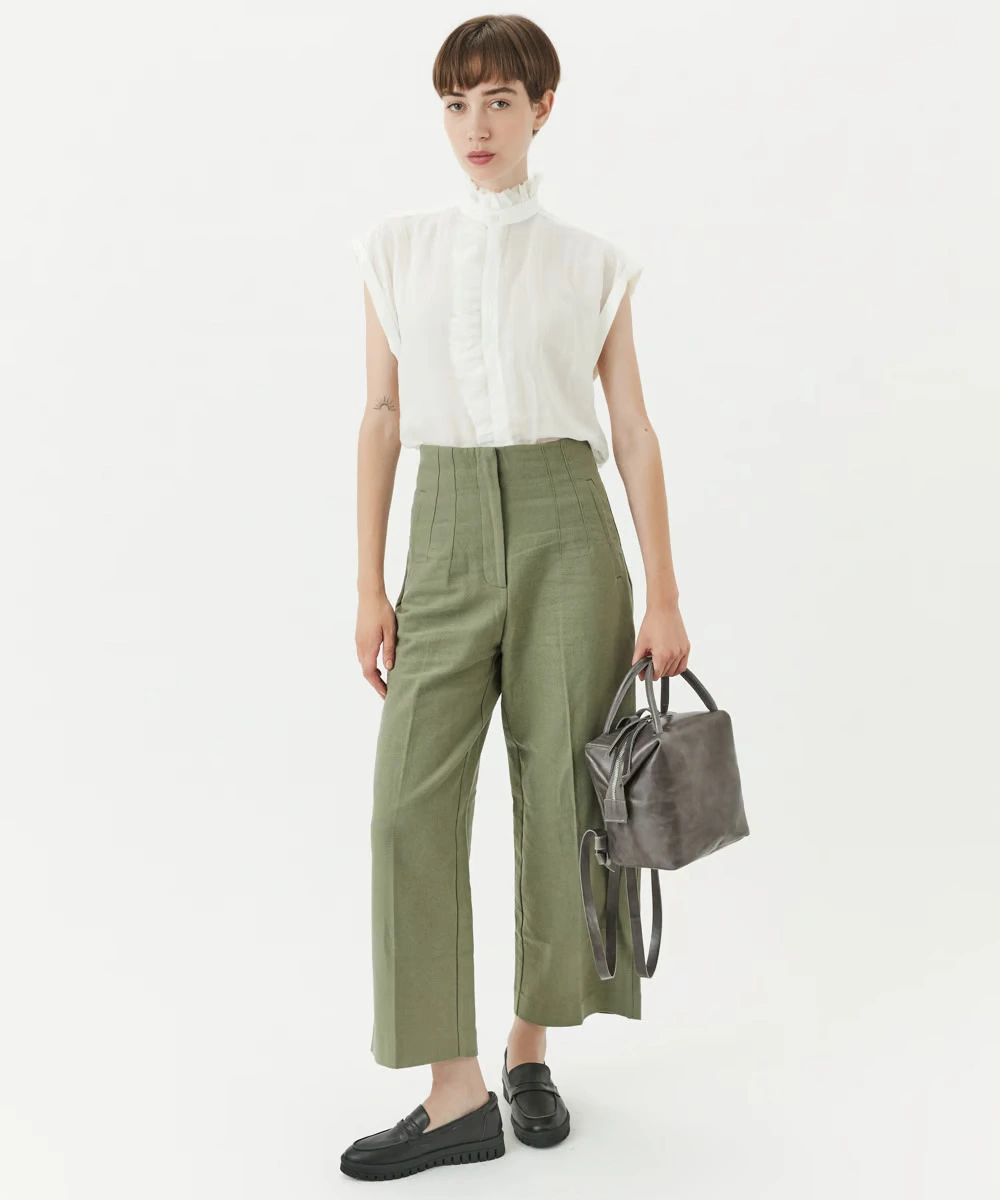 קולקציית תיקים לגב של המעצבת נטע שדה דגם ג'ינג'ר (1)