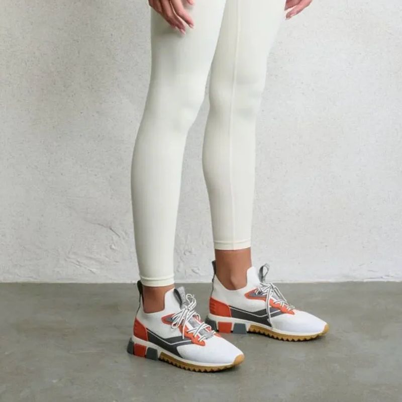 חייבים בארון מהקולקציה של סטיב מאדן סניקרס דגם דקור