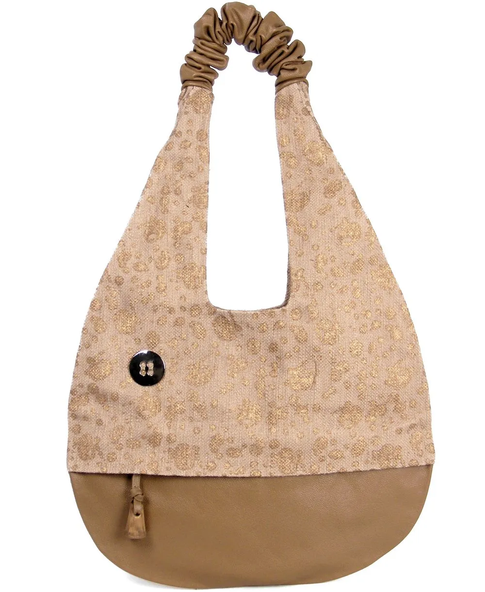 תיק טאמש בצבע בז' מבית ONE ONE FIVE בעיצוב של אורית לבנת