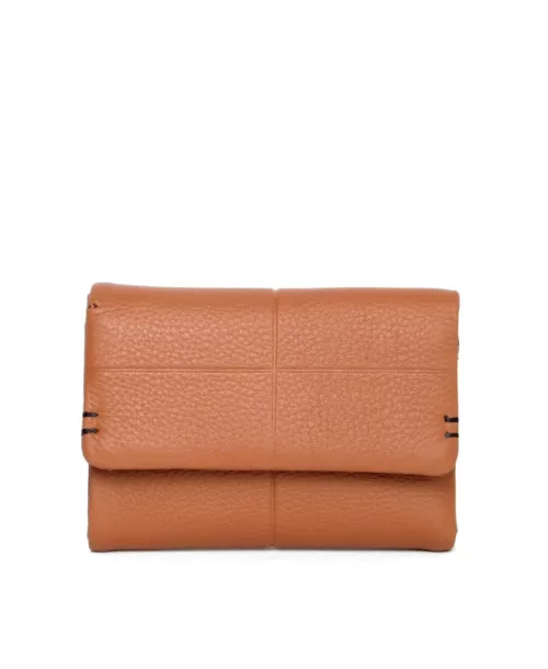 ארנק עור לנשים מעצבת נטע שדה דגם קקדו בצבע חום קאמל