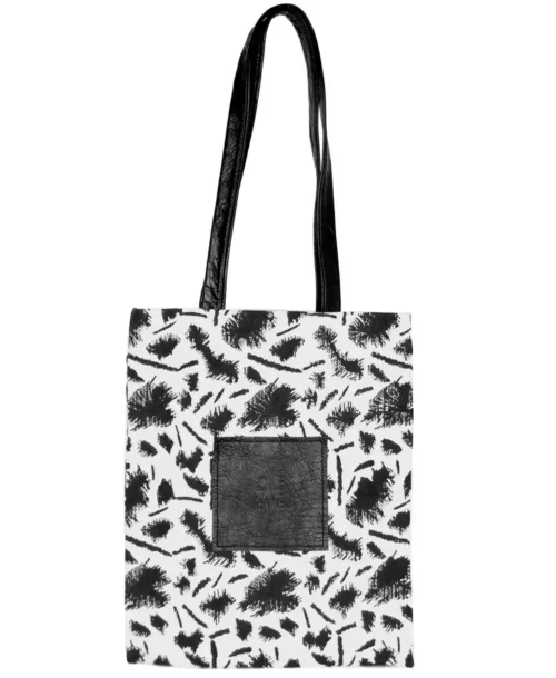 תיק צד לנשים דגם קאלאקר אקסטי לבן מבד בשילוב עור שחור מבית ONE ONE FIVE