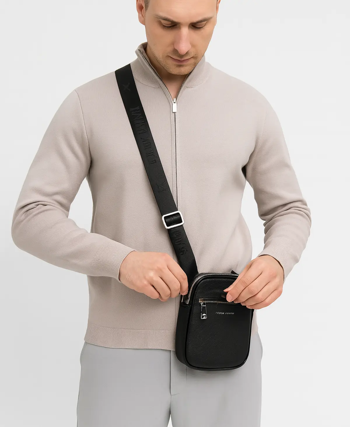 תיק צד קטן לגבר די ג'יי | David Jones – תמונה 2