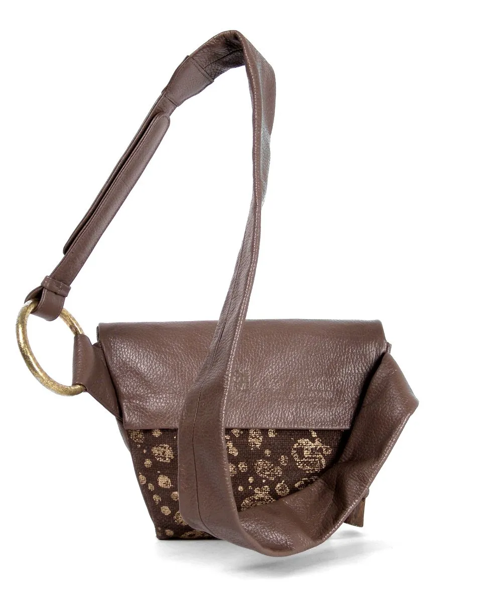 תיק פאוץ' לנשים חום אדמה | ONE ONE FIVE – תמונה 5