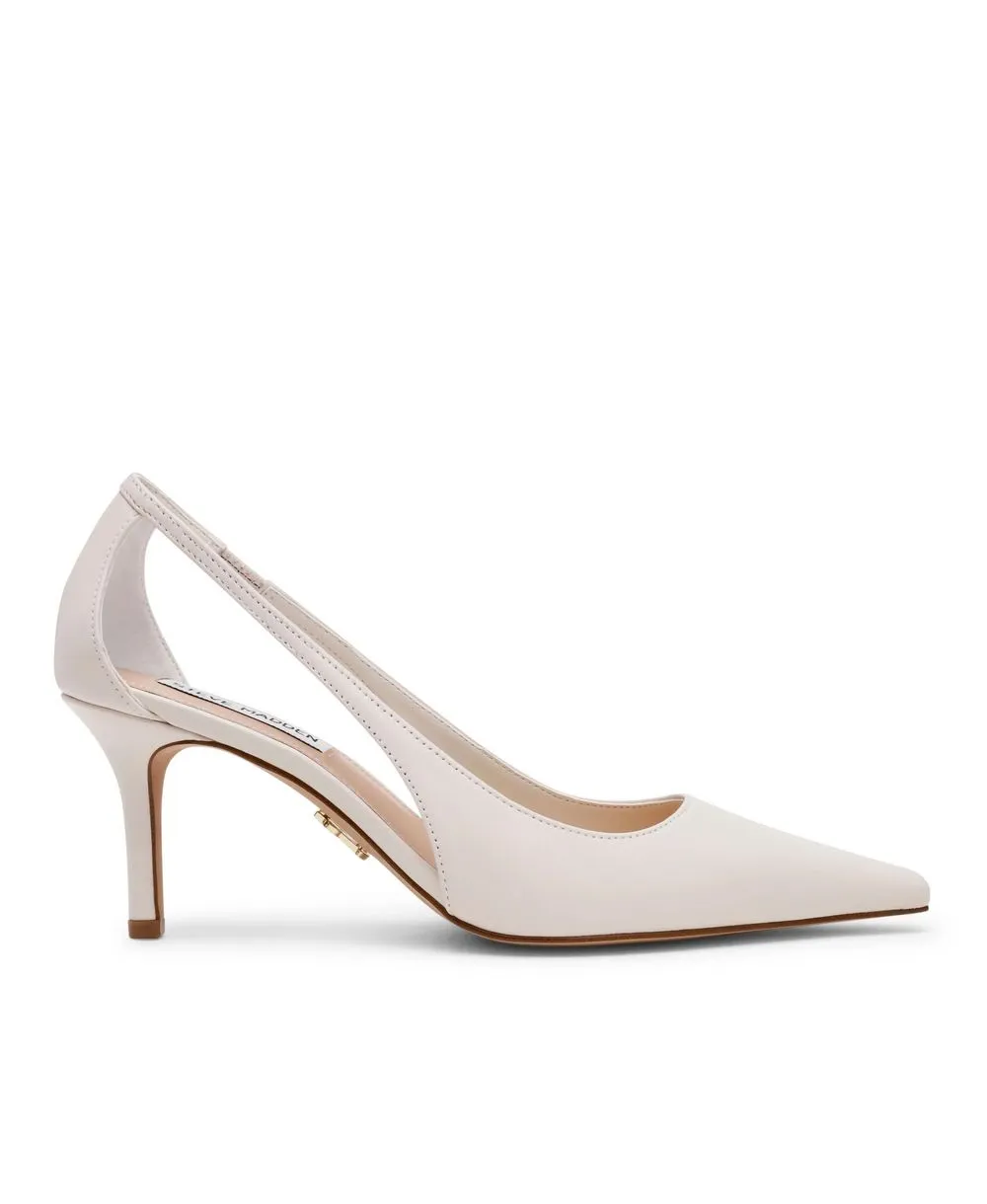 נעל עקב Steve Madden ALTRA בצבע שנהב בהיר עם חרטום מחודד ורצועת עקב פתוחה