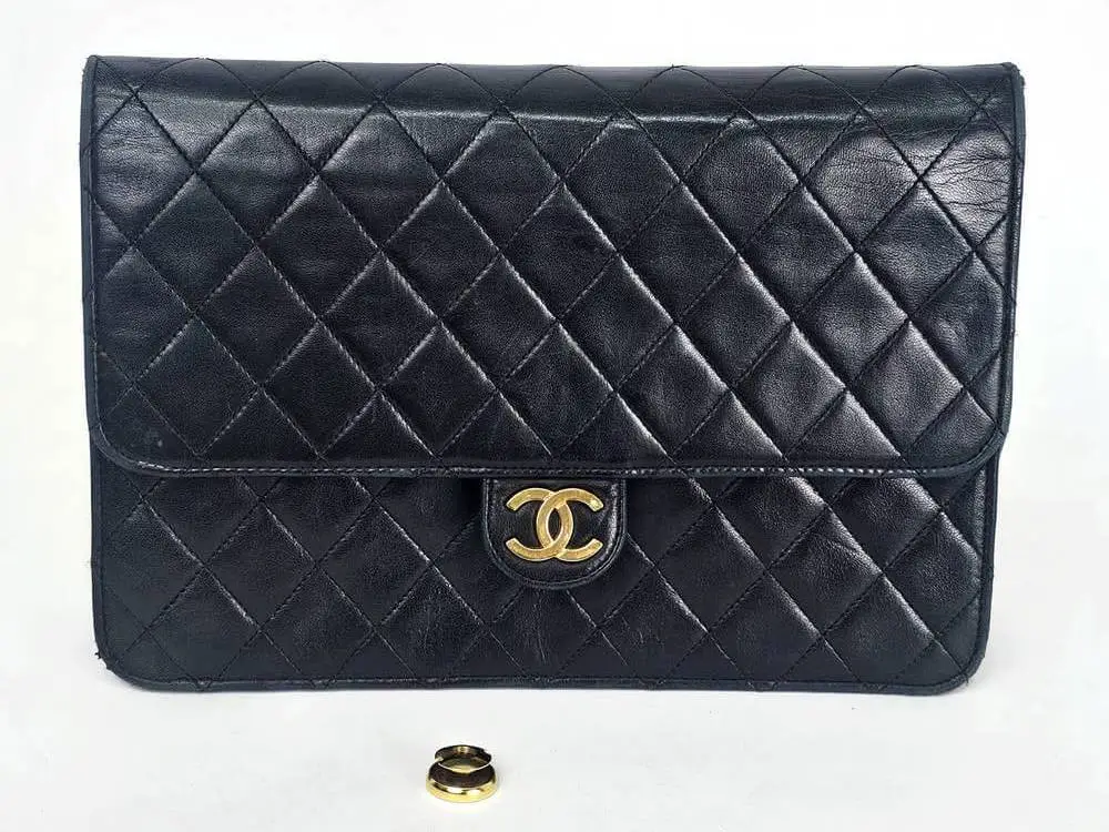 chanel-vintage-lock-mechanism-repair-open-bag