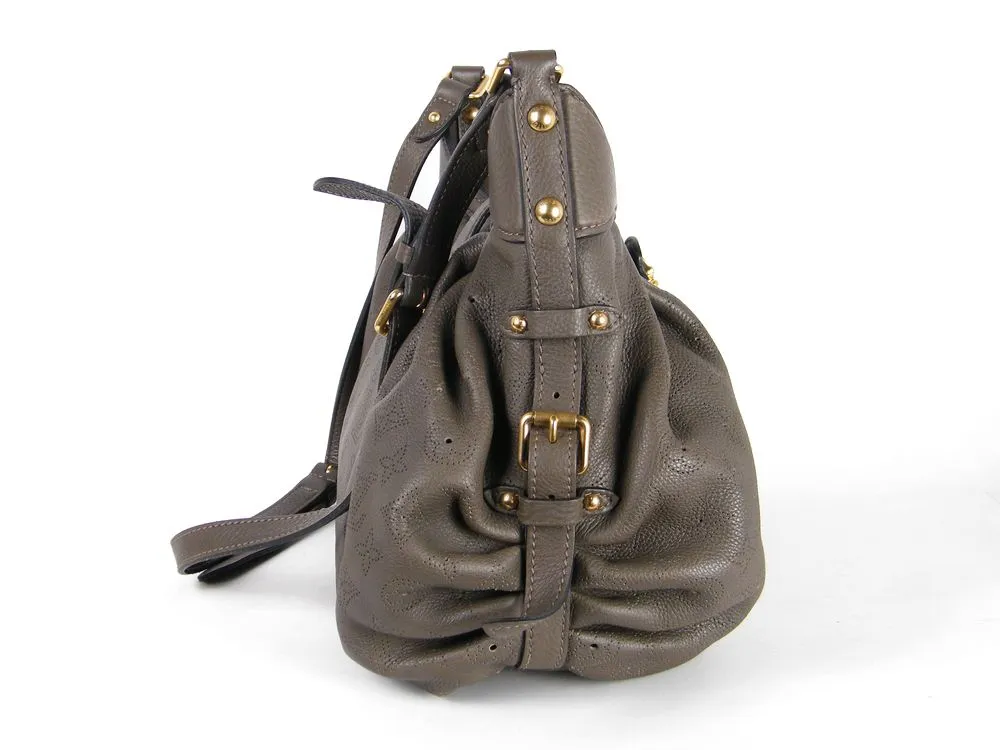 תיק Louis Vuitton Mahina לאחר חידוש – מבט צד