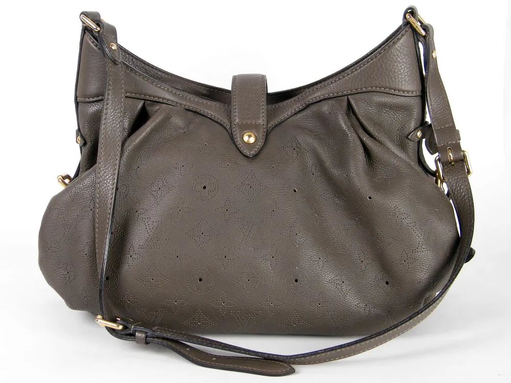 תיק Louis Vuitton Mahina לאחר חידוש – מבט אחורי
