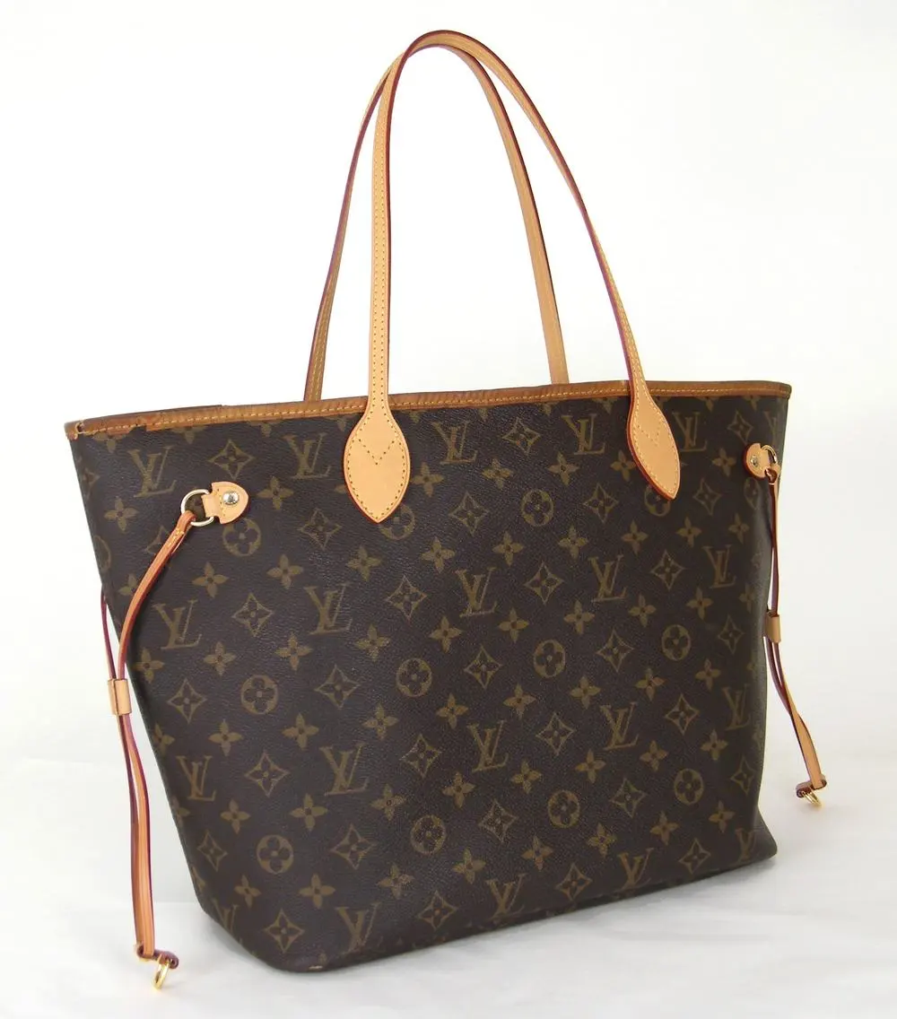 תיק Louis Vuitton Neverfull לאחר שיקום במבט אלכסוני