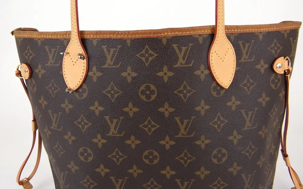 תפירת רצועת כתף חדשה לתיק Louis Vuitton Neverfull